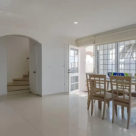 Villa Casa Solarium, Aldaba Selection *